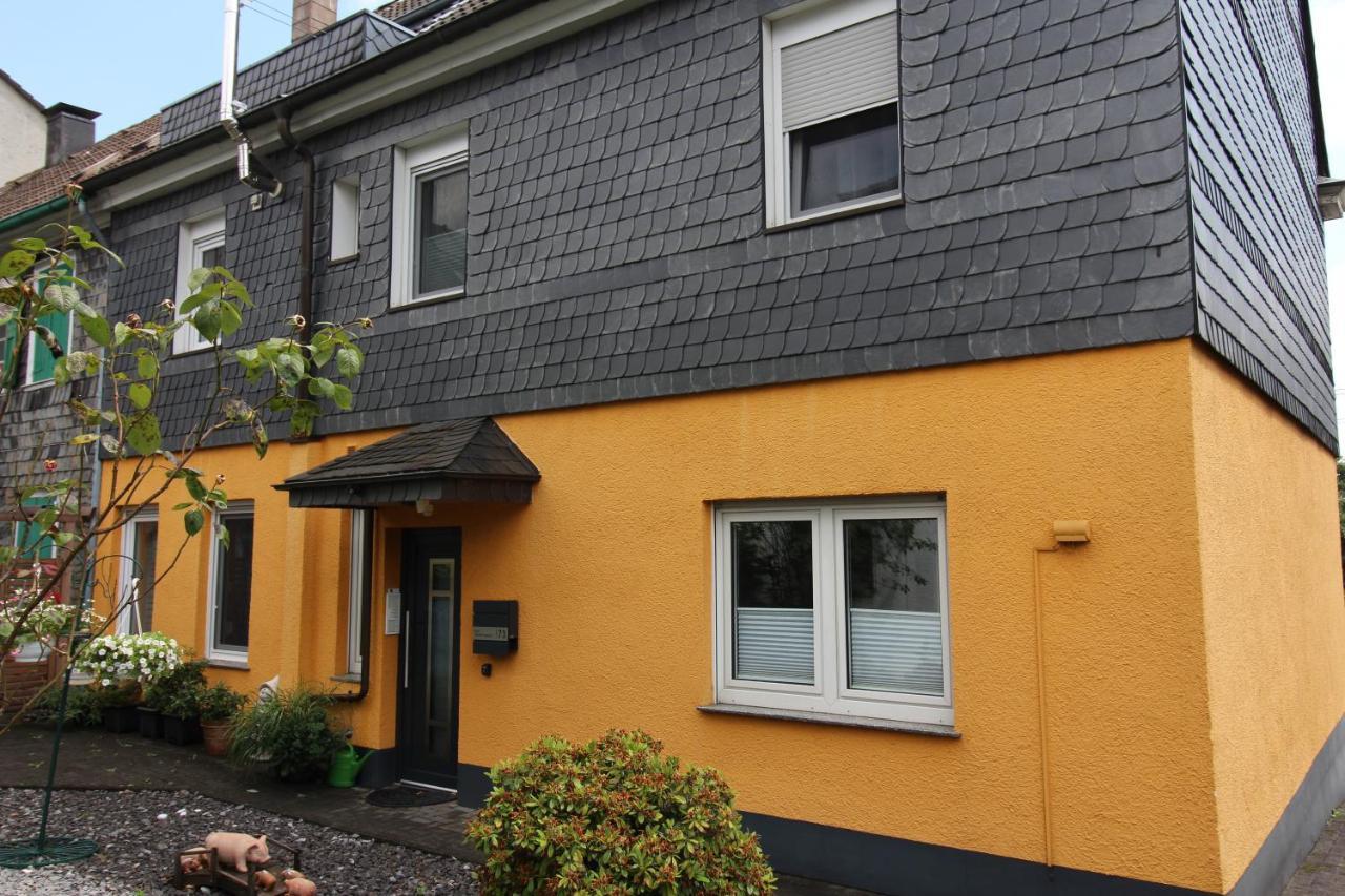 Privatzimmer Haus Gruenewald Solingen Kültér fotó